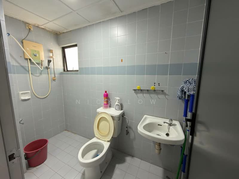 Pangsapuri untuk Disewa di Pan Vista - Nick Low - Bathroom - PropertyGuru.com.my