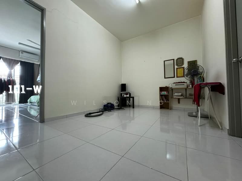 2-storey Terraced House for Sale in Taman Seri Jaromas (Jenjarom) - Wilson Ng - Living Room - PropertyGuru.com.my