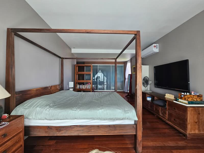 Condominium for Sale at Jesselton Condominium - Vui Onn Liaw - Bedroom - PropertyGuru.com.my