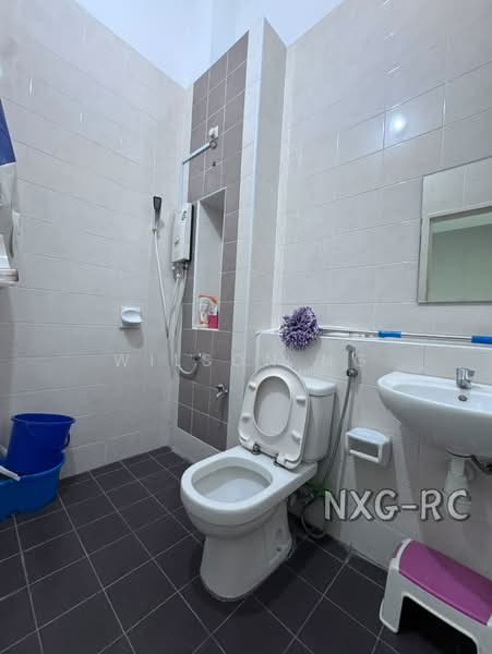 2-storey Terraced House for Sale in Setia Impian (Setia Alam) - Wilson Ng - Bathroom - PropertyGuru.com.my