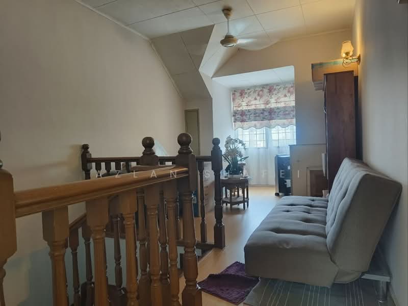 Rumah Teres 2 Tingkat untuk Dijual di Taman Setiawangsa (Setiawangsa) - Azlan Shafei - Living Room - PropertyGuru.com.my
