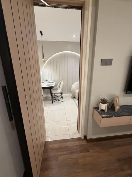 Servis Apartment untuk Dijual di Times Square 2 - Nicson Wan - Dining Room - PropertyGuru.com.my