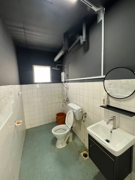 Flat for Rent at Putra Ria - Wilson Wong - Bathroom - PropertyGuru.com.my
