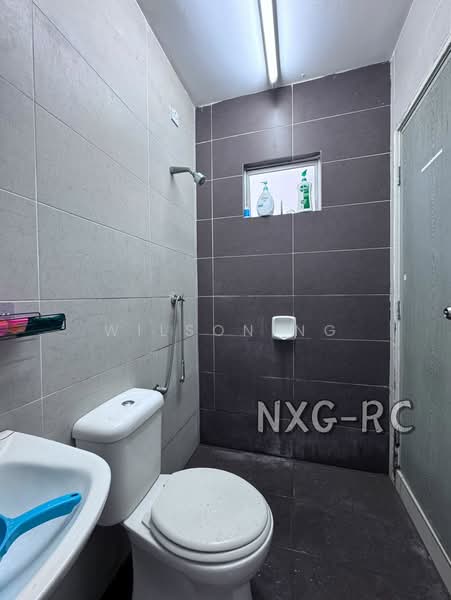 Rumah Teres 2 Tingkat untuk Dijual di Taman Pandamaran Jaya (Pelabuhan Klang) - Wilson Ng - Bathroom - PropertyGuru.com.my