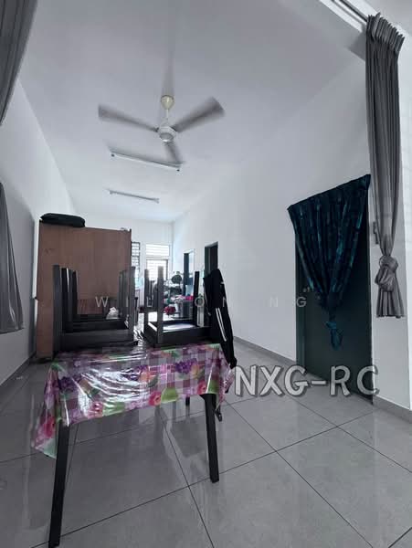 Rumah Teres 2 Tingkat untuk Dijual di Taman Pandamaran Jaya (Pelabuhan Klang) - Wilson Ng - Corridor - PropertyGuru.com.my