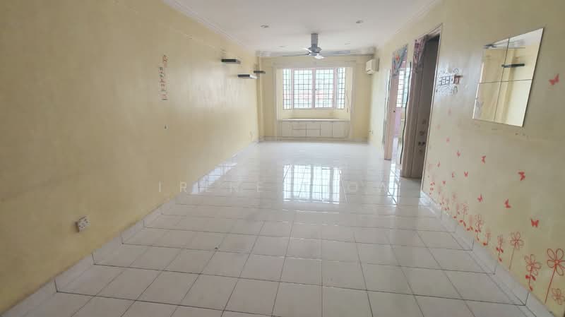 Pangsapuri untuk Dijual di Pangsapuri Lestari - Irene Tiow - Living Room - PropertyGuru.com.my