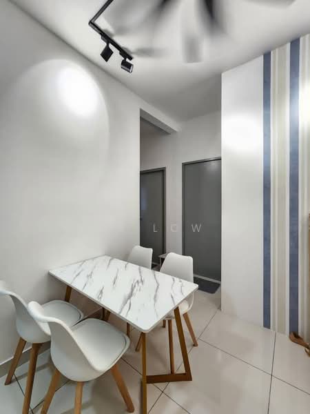 Servis Apartment untuk Disewa di Traders Garden @ Cheras Selatan - JR Low - Dining Room - PropertyGuru.com.my