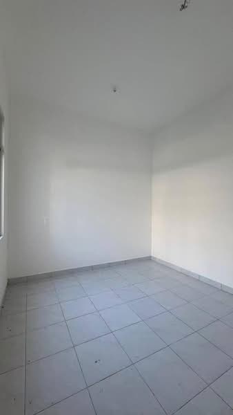 Rumah Teres 2 Tingkat untuk Dijual di Taman Austin Duta (Tebrau) - Tommy Tai - Interior - PropertyGuru.com.my