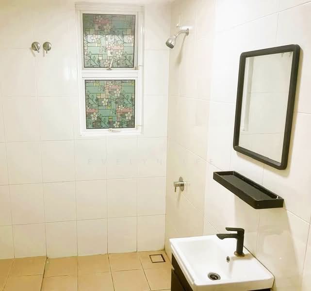 Semi-Detached House for Sale in Selayang (Selangor) - Evelyn Lee - Bathroom - PropertyGuru.com.my