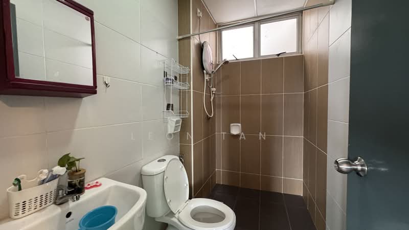 Service Residence for Rent at Larkin Heights - Leon Tan - Bathroom - PropertyGuru.com.my