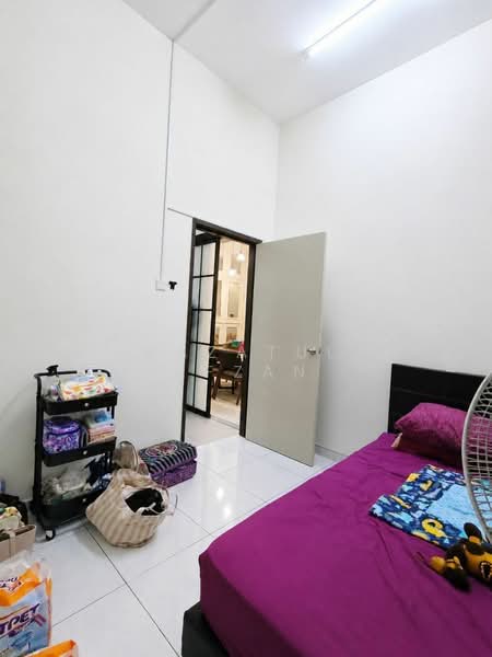 2-storey Terraced House for Sale in Seksyen 30 (Shah Alam) - Nazatul Afzan - PropertyGuru.com.my