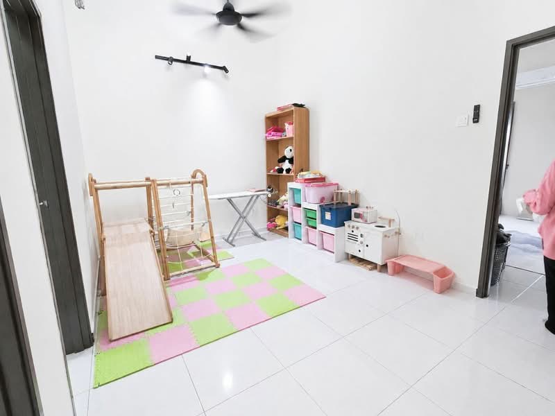 2-storey Terraced House for Sale in Seksyen 30 (Shah Alam) - Nazatul Afzan - PropertyGuru.com.my