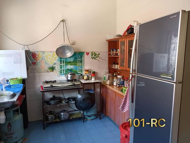 2-storey Terraced House for Sale in Bandar Bukit Tinggi (Klang) - Wilson Ng - Kitchen - PropertyGuru.com.my