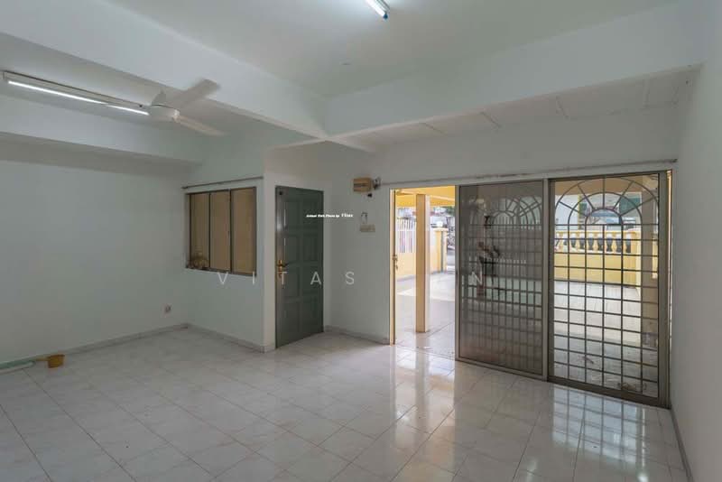 Rumah Teres 2 Tingkat untuk Dijual di Off Jalan Meru (Klang) - Vitas Tan - Living Room - PropertyGuru.com.my