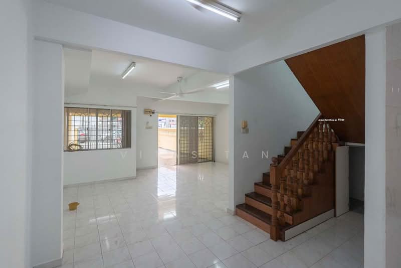 Rumah Teres 2 Tingkat untuk Dijual di Off Jalan Meru (Klang) - Vitas Tan - Living Room - PropertyGuru.com.my
