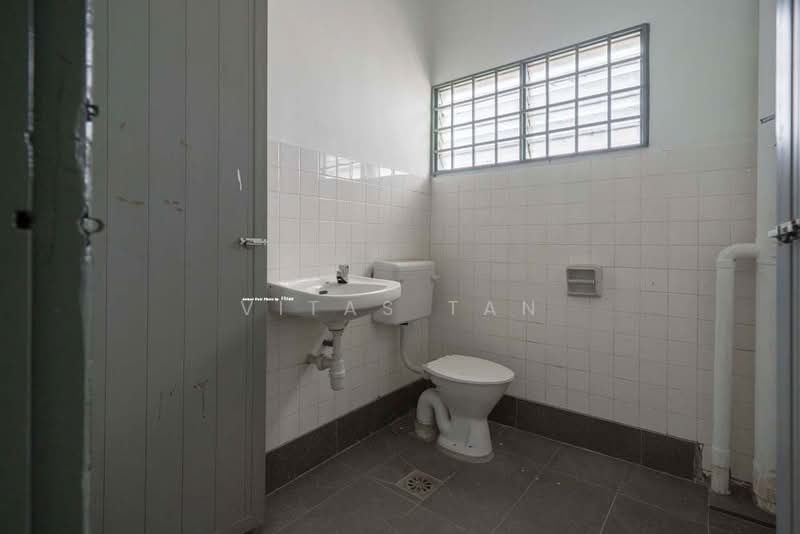 Rumah Teres 2 Tingkat untuk Dijual di Off Jalan Meru (Klang) - Vitas Tan - Bathroom - PropertyGuru.com.my