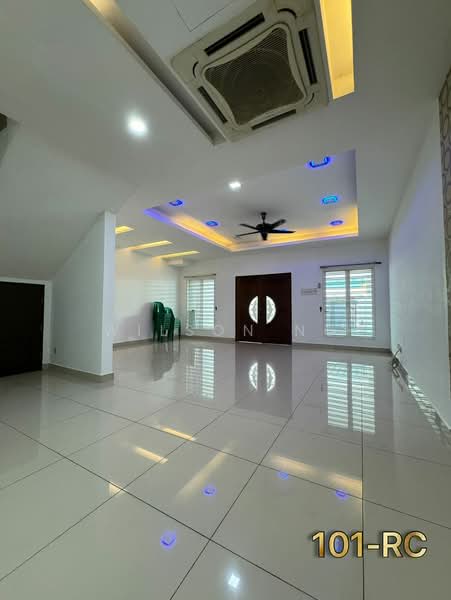 Rumah Teres 2.5 Tingkat untuk Dijual di Bandar Puteri Klang (Klang) - Wilson Ng - Living Room - PropertyGuru.com.my