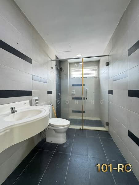 Rumah Teres 2.5 Tingkat untuk Dijual di Bandar Puteri Klang (Klang) - Wilson Ng - Bathroom - PropertyGuru.com.my