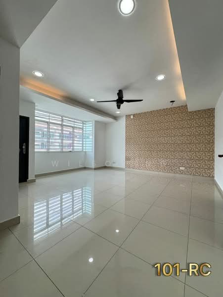Rumah Teres 2.5 Tingkat untuk Dijual di Bandar Puteri Klang (Klang) - Wilson Ng - Living Room - PropertyGuru.com.my