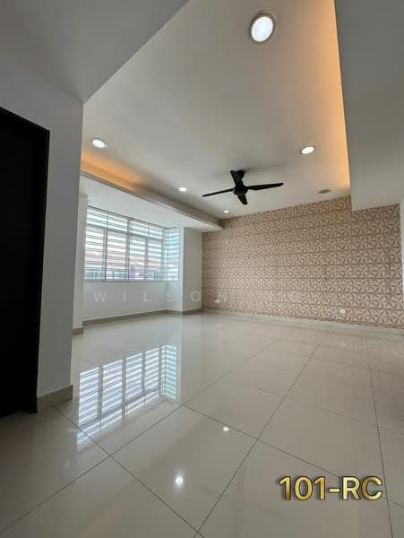 Rumah Teres 2.5 Tingkat untuk Dijual di Bandar Puteri Klang (Klang) - Wilson Ng - Living Room - PropertyGuru.com.my