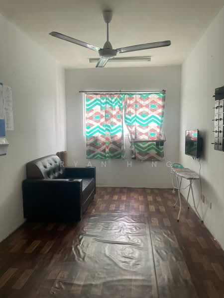 Pangsapuri untuk Dijual di Idaman Selasih - Bryan H'ng - Living Room - PropertyGuru.com.my