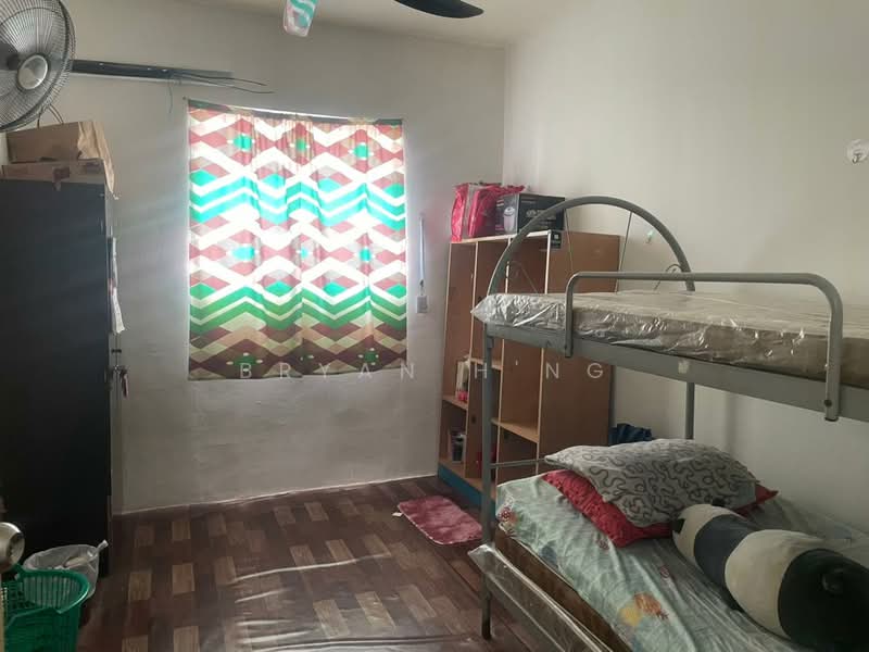 Pangsapuri untuk Dijual di Idaman Selasih - Bryan H'ng - Bedroom - PropertyGuru.com.my