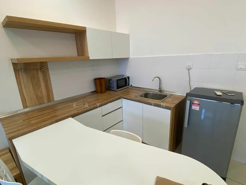 Service Residence for Sale at Zeva @ Equine South - Kays Chin - Kitchen - PropertyGuru.com.my