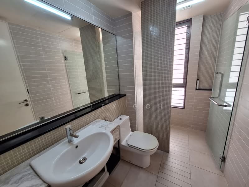 Condominium for Sale at 2 Hampshire - Alex Goh - Bathroom - PropertyGuru.com.my