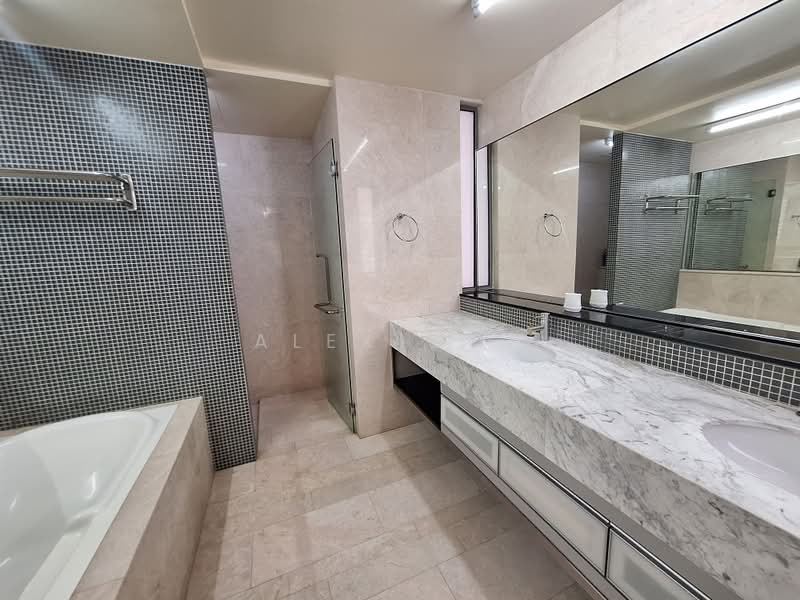 Condominium for Sale at 2 Hampshire - Alex Goh - Bathroom - PropertyGuru.com.my