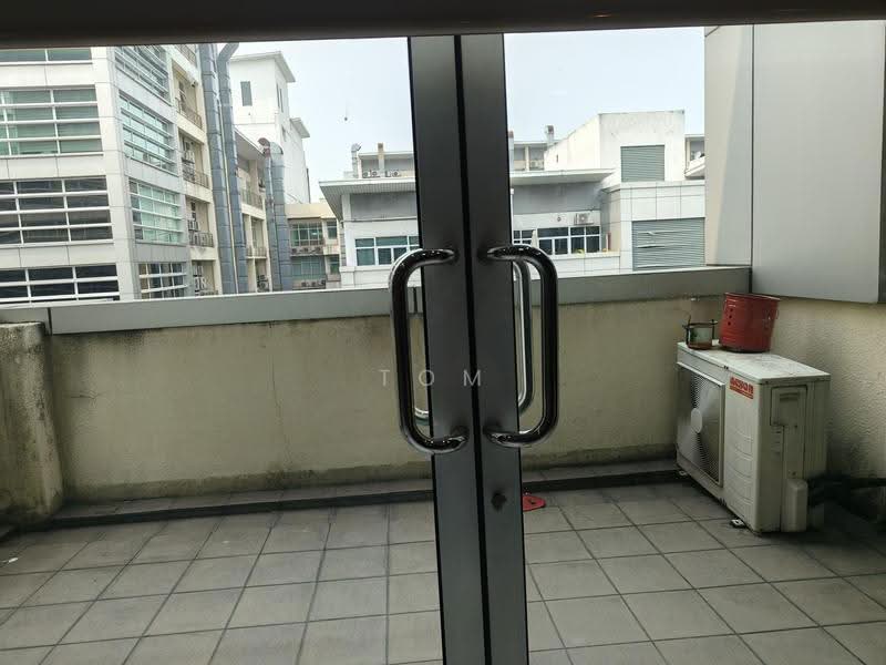 Shop / Office for Sale in Puchong (Selangor) - Tom Foo - Balcony - PropertyGuru.com.my
