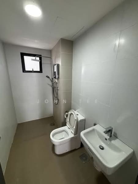 Servis Apartment untuk Disewa di TRIO By Setia - John Tee - Bathroom - PropertyGuru.com.my