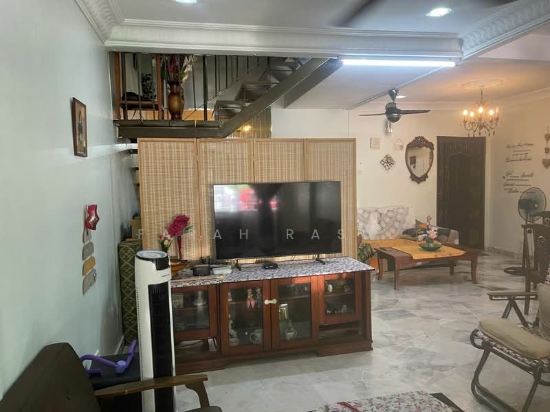Rumah Teres 2 Tingkat untuk Dijual di Puchong (Selangor) - Farah Rasul - Living Room - PropertyGuru.com.my