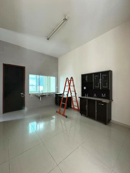 Rumah Berkembar untuk Dijual di Bukit Panchor (Nibong Tebal) - Darren Cham - Kitchen - PropertyGuru.com.my