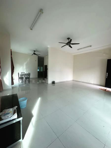 Rumah Berkembar untuk Disewa di Bukit Panchor (Nibong Tebal) - Darren Cham - Living Room - PropertyGuru.com.my