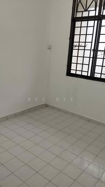 Rumah Teres 2 Tingkat untuk Disewa di Taman Bukit Kempas (Tampoi) - Bee Bee - PropertyGuru.com.my