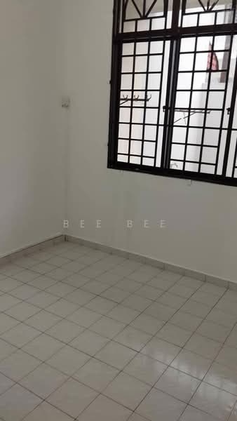 Rumah Teres 2 Tingkat untuk Disewa di Taman Bukit Kempas (Tampoi) - Bee Bee - PropertyGuru.com.my