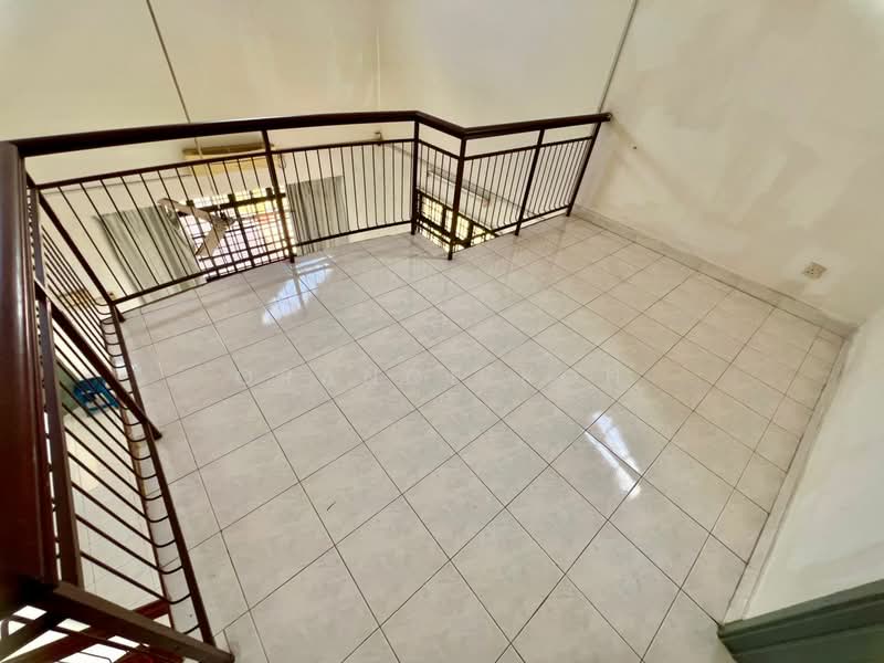 1.5-storey Terraced House for Sale in Taman Pelangi Indah (Ulu Tiram) - Orange Koh - Interior - PropertyGuru.com.my