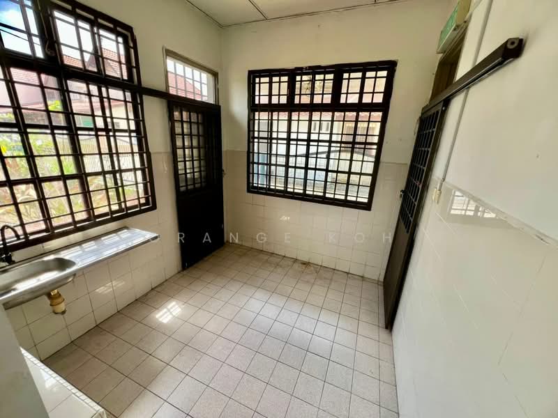1.5-storey Terraced House for Sale in Taman Pelangi Indah (Ulu Tiram) - Orange Koh - PropertyGuru.com.my
