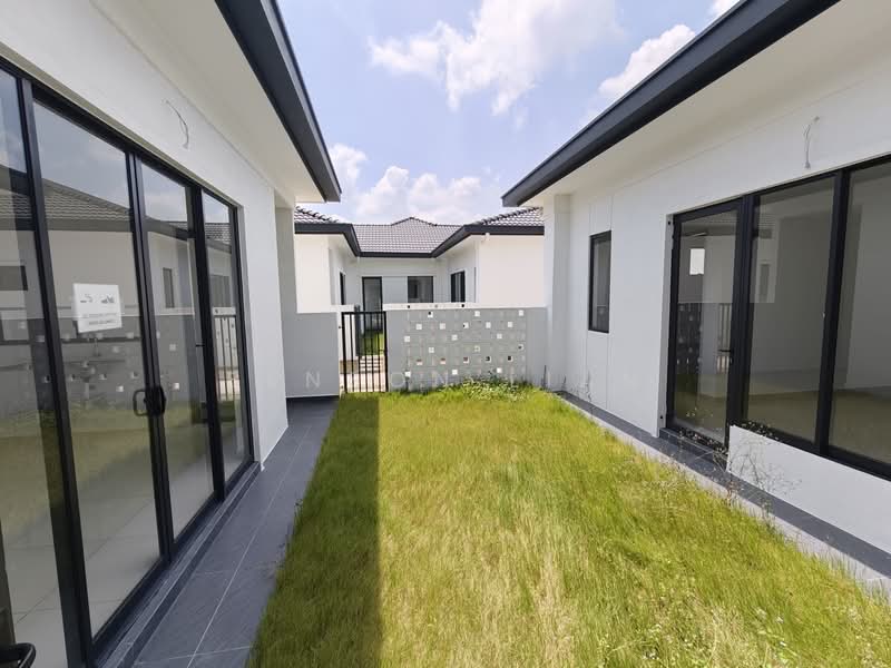 Rumah Teres 1 Tingkat untuk Disewa di Shah Alam (Selangor) - Benson Lian - Exterior - PropertyGuru.com.my
