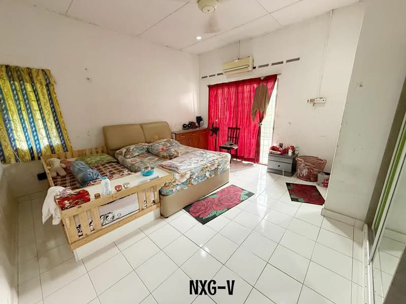 Rumah Teres 2 Tingkat untuk Dijual di Taman Saujana (Klang) - Stephanie Lim - Bedroom - PropertyGuru.com.my