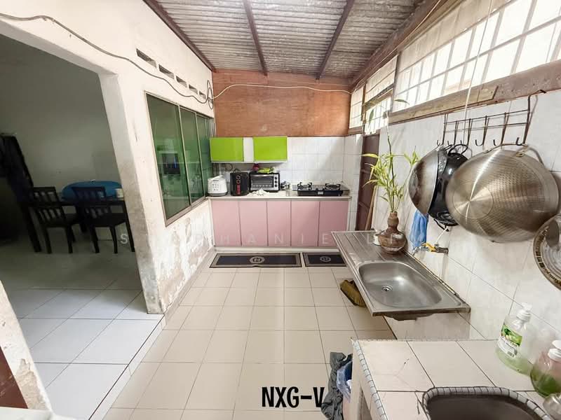 Rumah Teres 2 Tingkat untuk Dijual di Taman Saujana (Klang) - Stephanie Lim - Kitchen - PropertyGuru.com.my