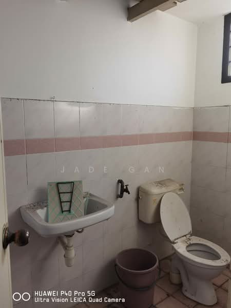 Shop / Office for Rent in Taman Nusa Bestari 2 (Iskandar Puteri (Nusajaya)) - Jade Gan - Bathroom - PropertyGuru.com.my