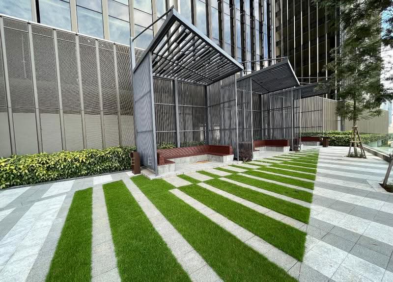 Service Residence for Sale at Service Suites @ Pavilion Embassy - Bee Lee Ku - Exterior - PropertyGuru.com.my