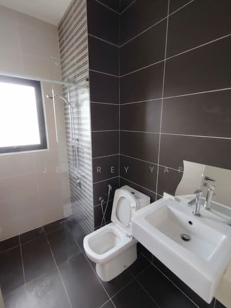 Kondominium untuk Disewa di Seri Puteri Hills - Jeffrey Yap - Bathroom - PropertyGuru.com.my