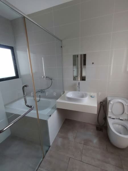Kondominium untuk Disewa di Seri Puteri Hills - Jeffrey Yap - Bathroom - PropertyGuru.com.my