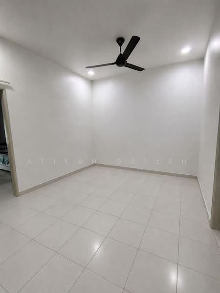 Rumah Teres 2 Tingkat untuk Dijual di Bandar Putra Bertam (Kepala Batas) - Atikah Salleh - Upstairs Family Area - PropertyGuru.com.my
