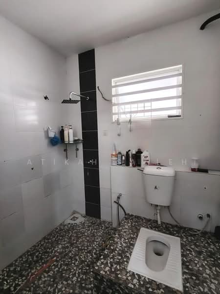 Rumah Teres 2 Tingkat untuk Dijual di Bandar Putra Bertam (Kepala Batas) - Atikah Salleh - Bathroom 1 - PropertyGuru.com.my