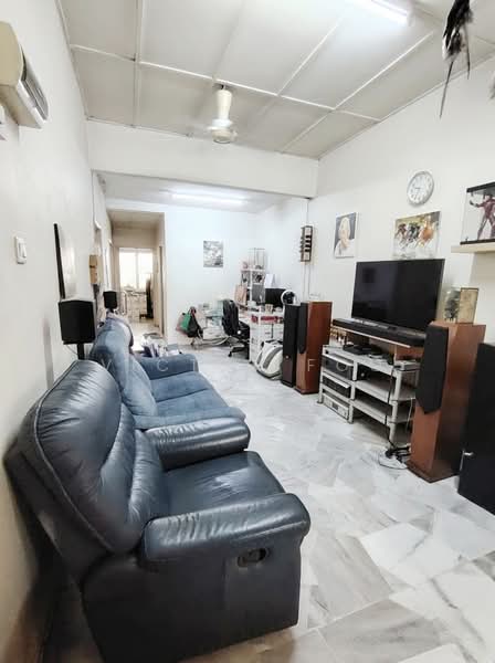 Rumah Teres 1 Tingkat untuk Dijual di Taman Puchong Perdana (Puchong) - Victor Foo - Living Room - PropertyGuru.com.my