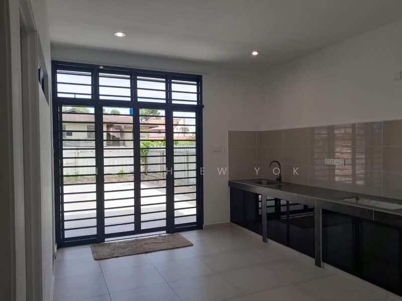 Rumah Teres 2 Tingkat untuk Disewa di Kota Kinabalu (Sabah) - Ng Chiew Yok - Kitchen - PropertyGuru.com.my