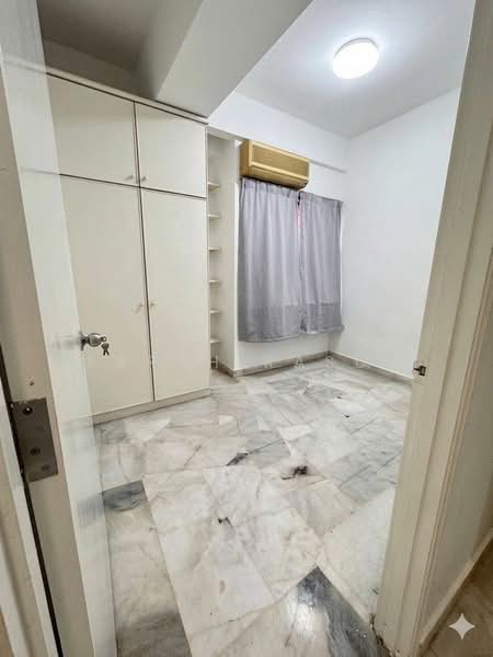 Condominium for Sale at La Villas Condominium - Farah Rasul - Interior - PropertyGuru.com.my